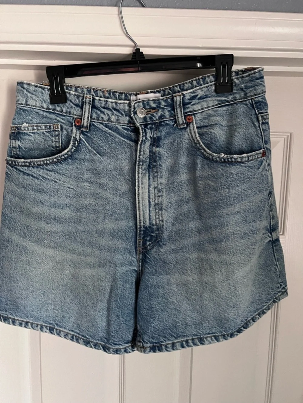 MAKE AN OFFER - ZARA 90s Baggy High Rise Denim Jorts Shorts Billie Ayla